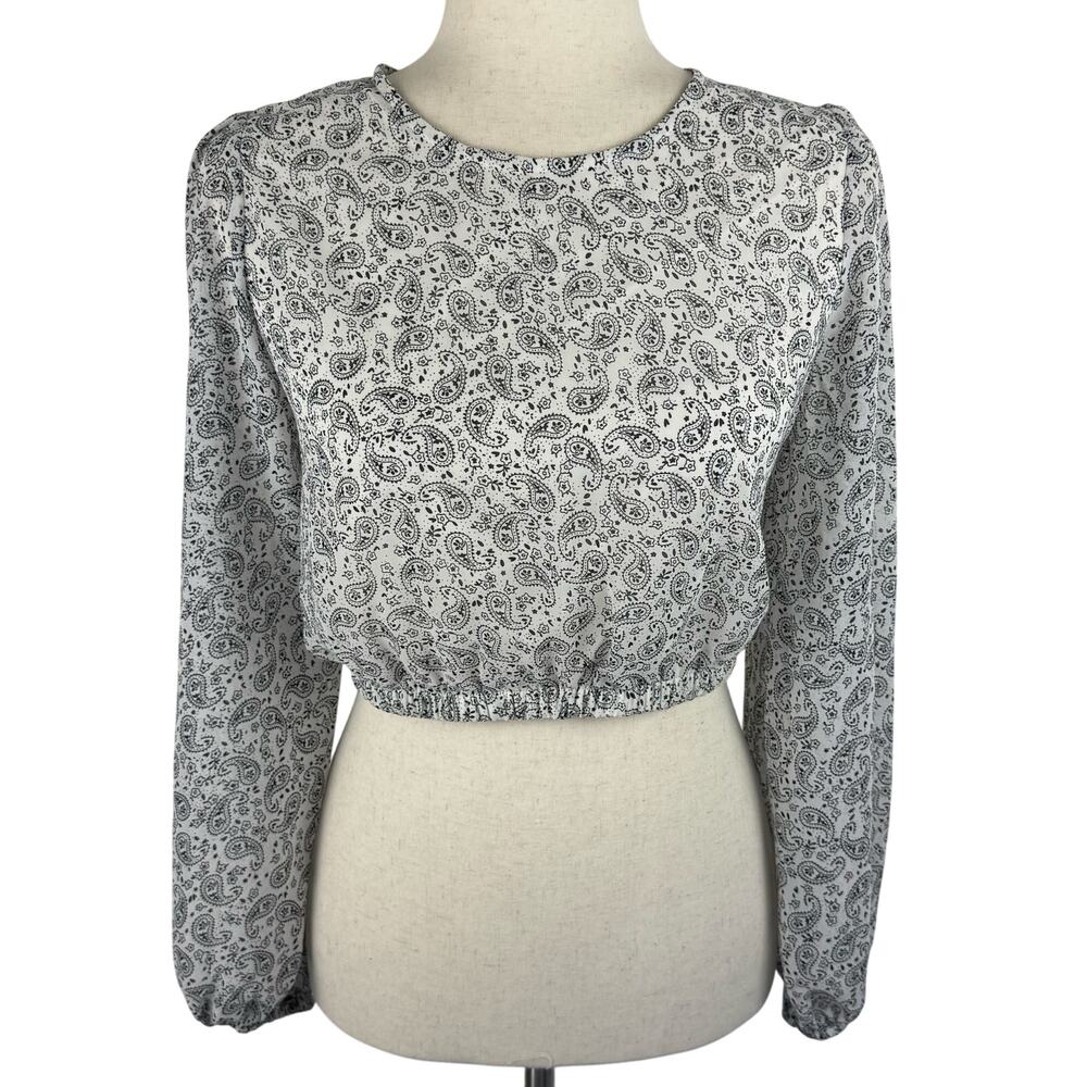 GRACE PAISLEY STRAPPY BACK CROPPED LONG SLEEVE TOP WHITE‎ PRE-OWNED SIZE MEDIUM